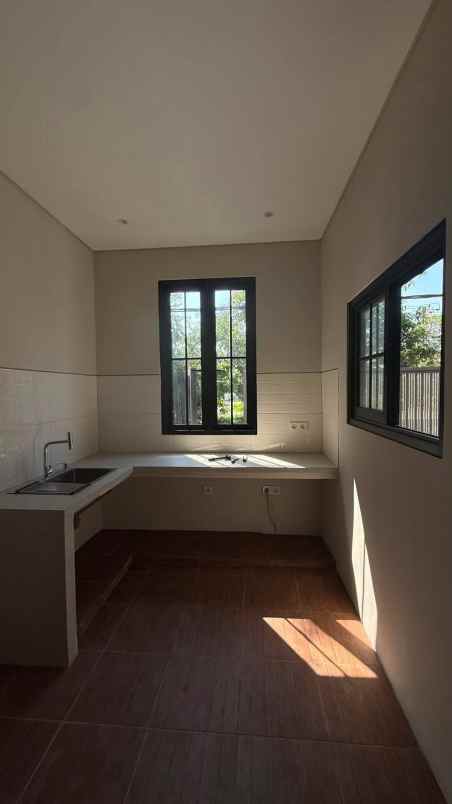 dijual rumah manyar indah manyar indah