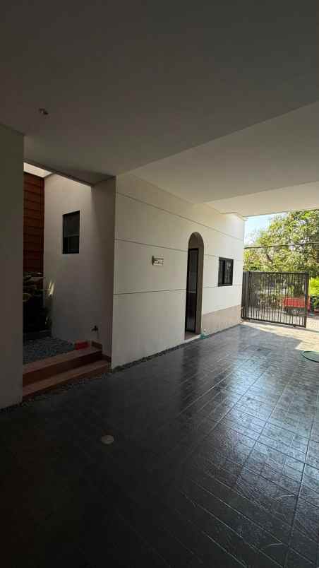 dijual rumah manyar indah manyar indah