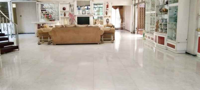 dijual rumah manyar kertoarjo