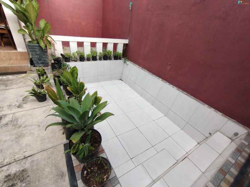 dijual rumah margawangi buahbatu kota