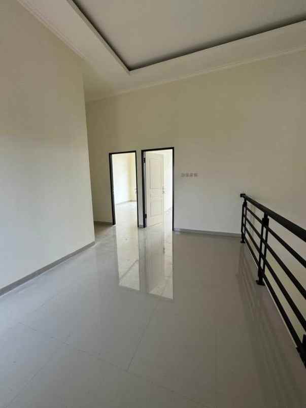 dijual rumah medayu utara