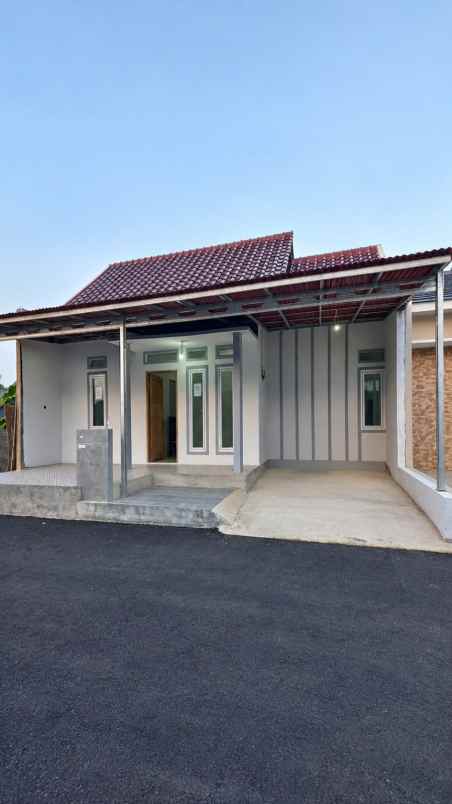 dijual rumah meruyung limo