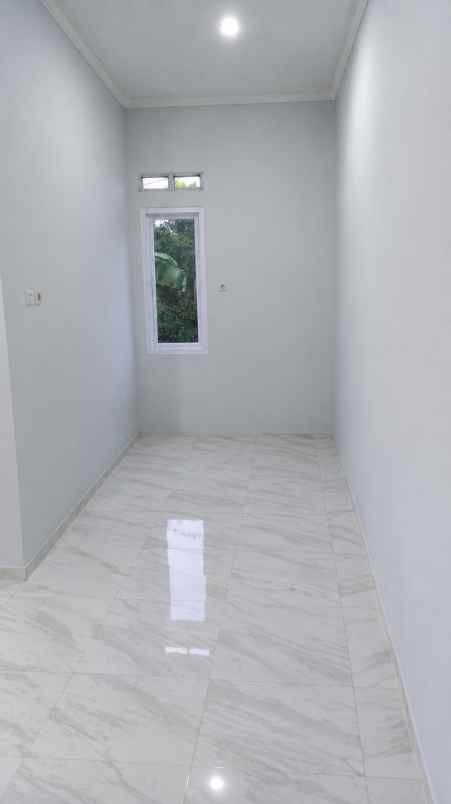 dijual rumah meruyung limo