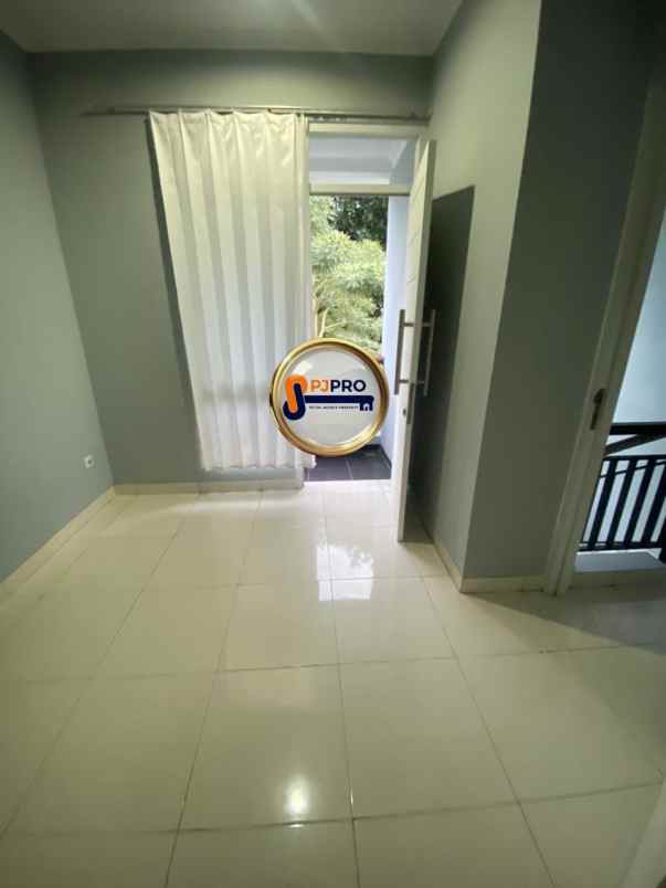 dijual rumah metland menteng