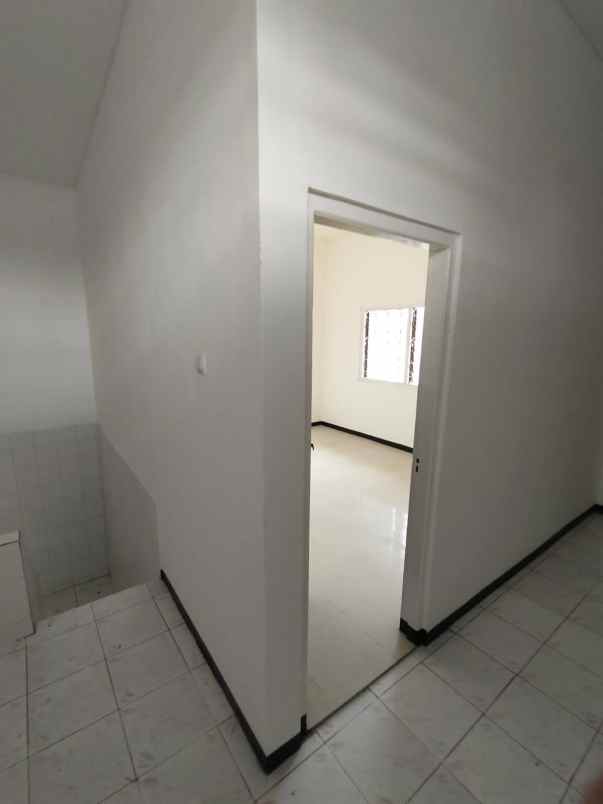 dijual rumah ngagel jaya tengah
