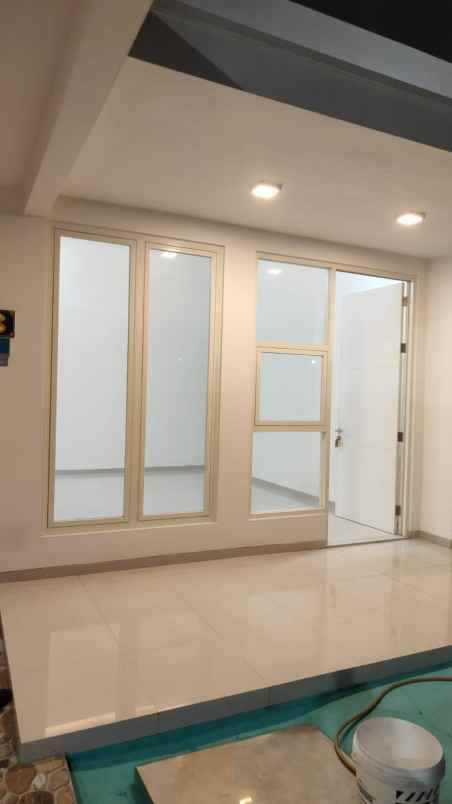 dijual rumah ngagel jaya tengah