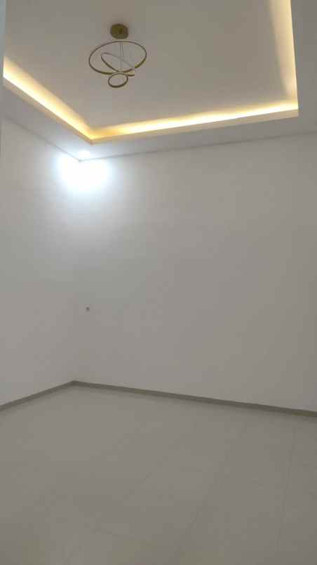 dijual rumah ngagel jaya tengah