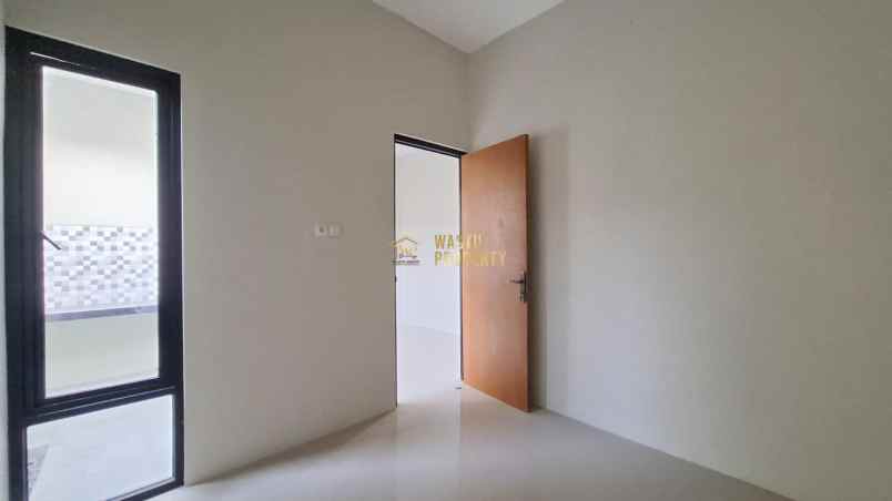 dijual rumah ngemplak