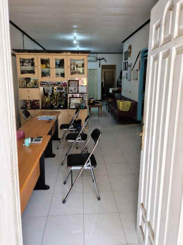 dijual rumah nirwana eksekutif