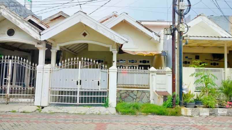 dijual rumah nirwana eksekutif rungkut