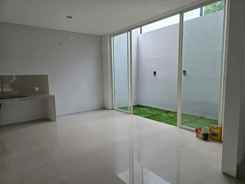 dijual rumah northwest park nd7