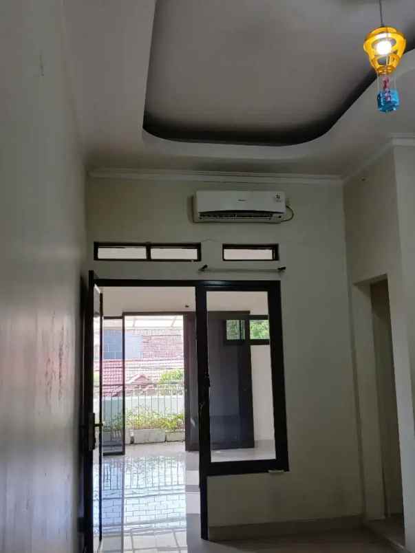 dijual rumah nusa loka bsd