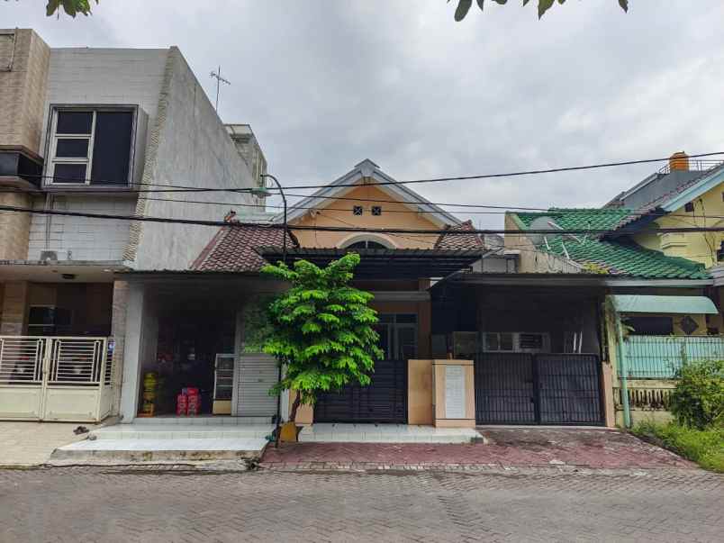dijual rumah pagesangan