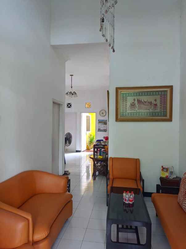 dijual rumah pagesangan