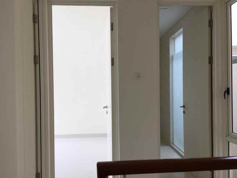 dijual rumah pakuwon city zimbali costa