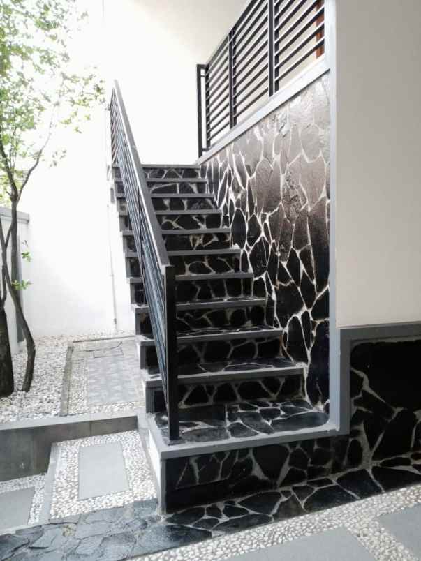 dijual rumah palmerah jakarta barat