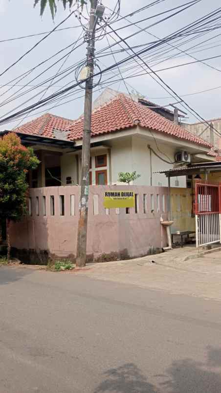 dijual rumah paninggilan
