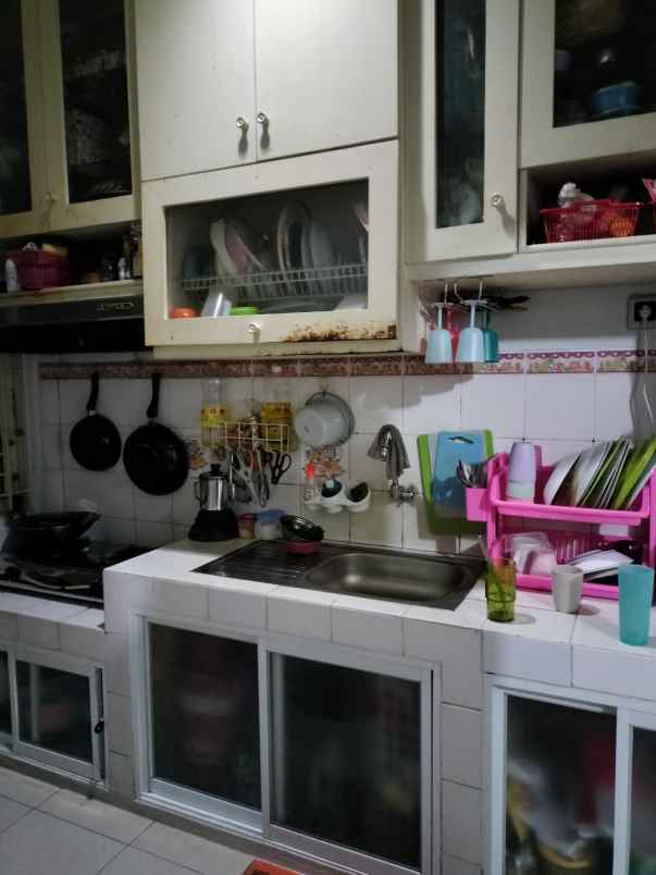 dijual rumah paninggilan