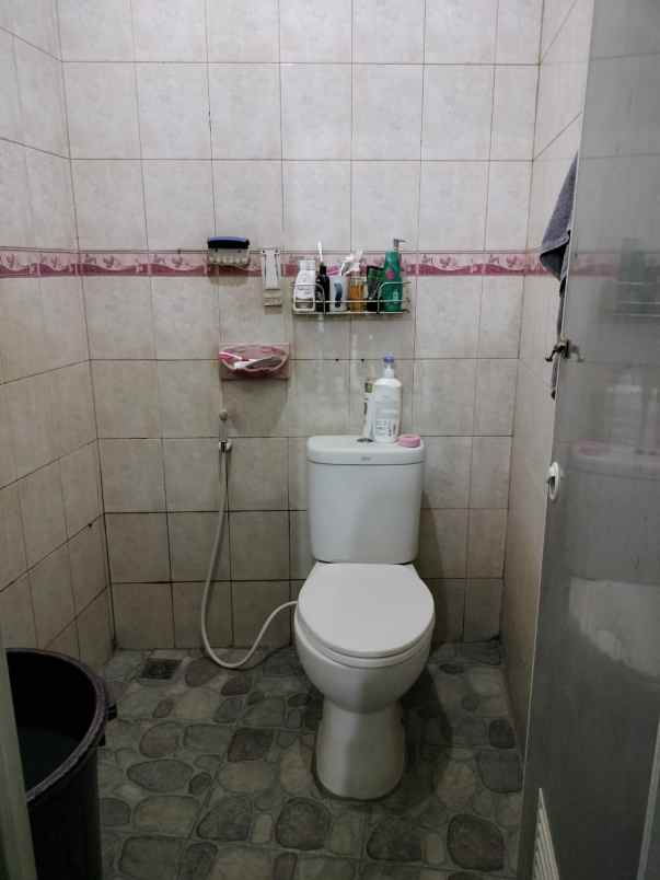 dijual rumah paninggilan