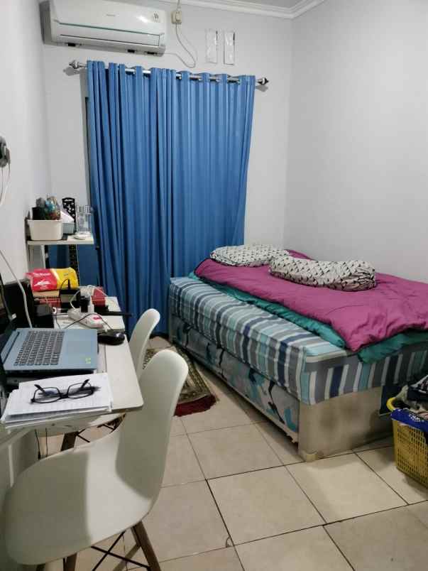 dijual rumah paninggilan