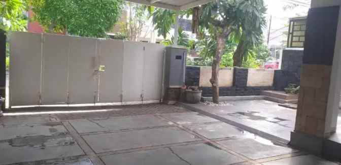 dijual rumah pantai mentari