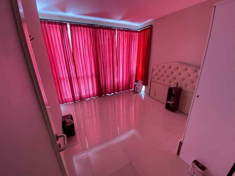 dijual rumah pantai mentari