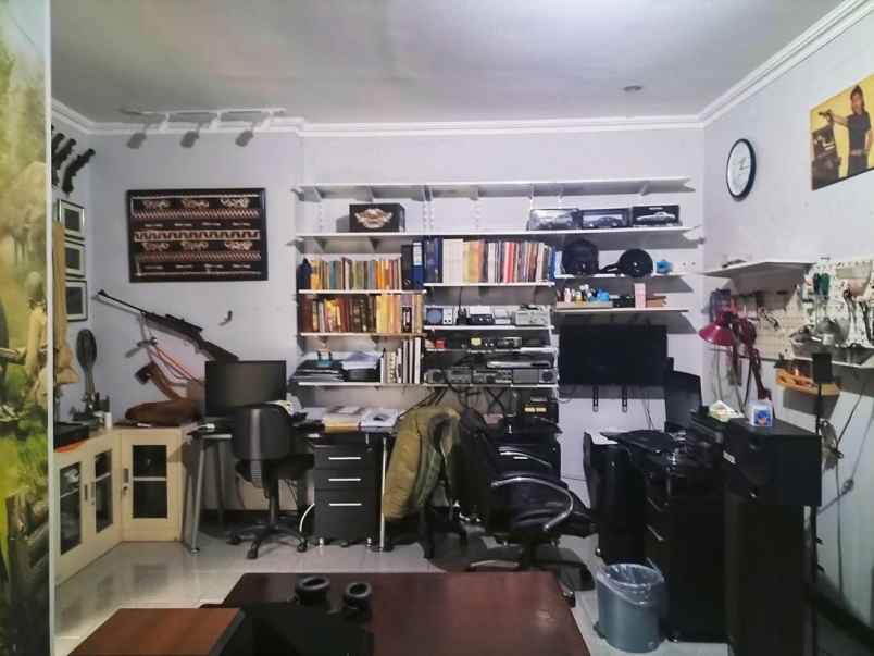 dijual rumah parahyangan permai