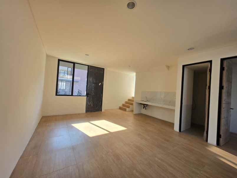 dijual rumah park serpong