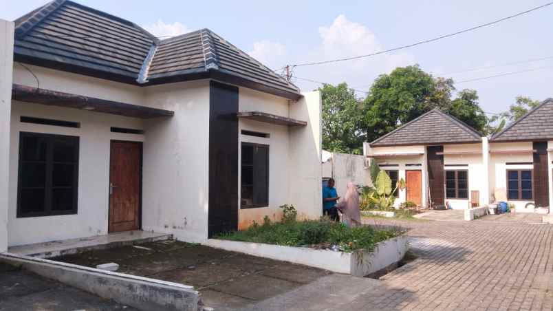 dijual rumah parung bogor
