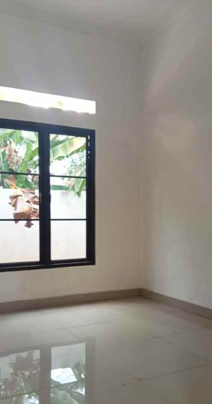 dijual rumah parung bogor