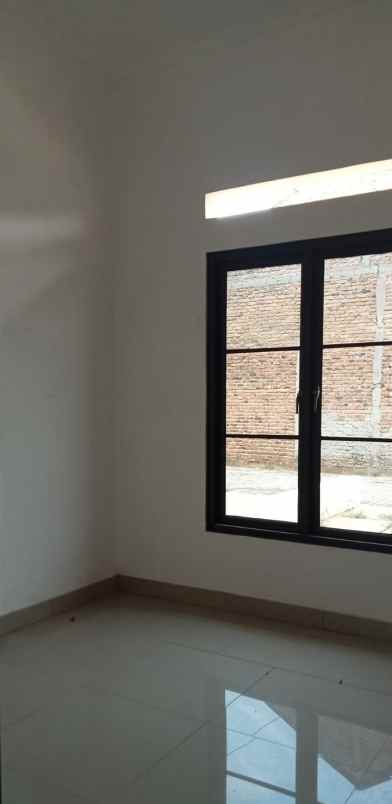 dijual rumah parung bogor