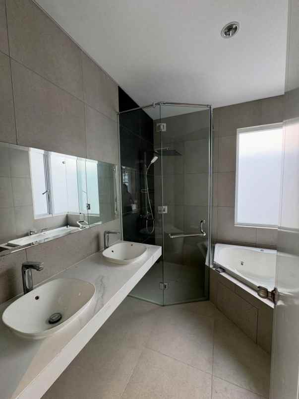 dijual rumah pasadena grand residence