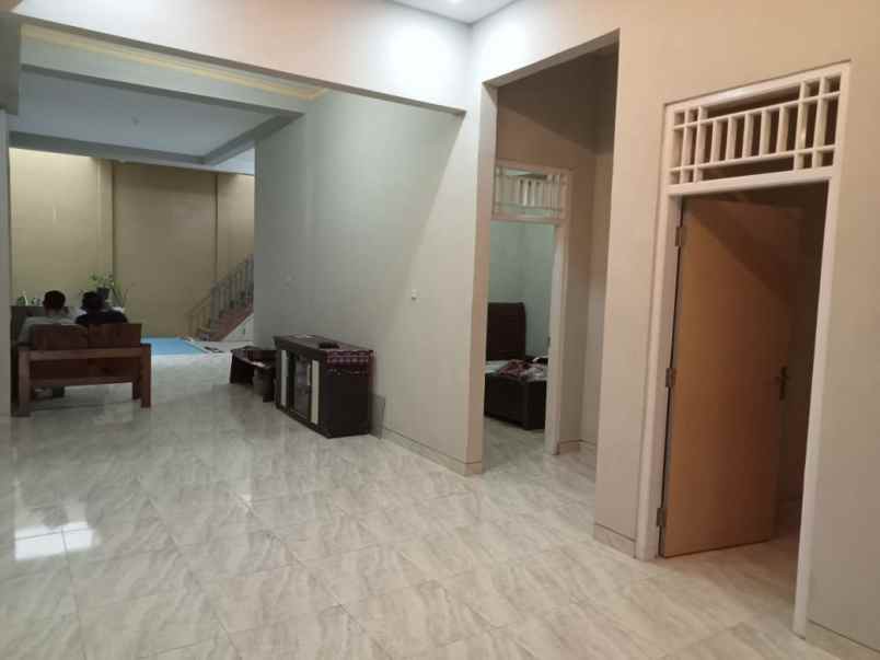 dijual rumah pasar potorono