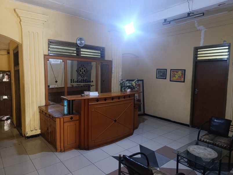 dijual rumah peneleh