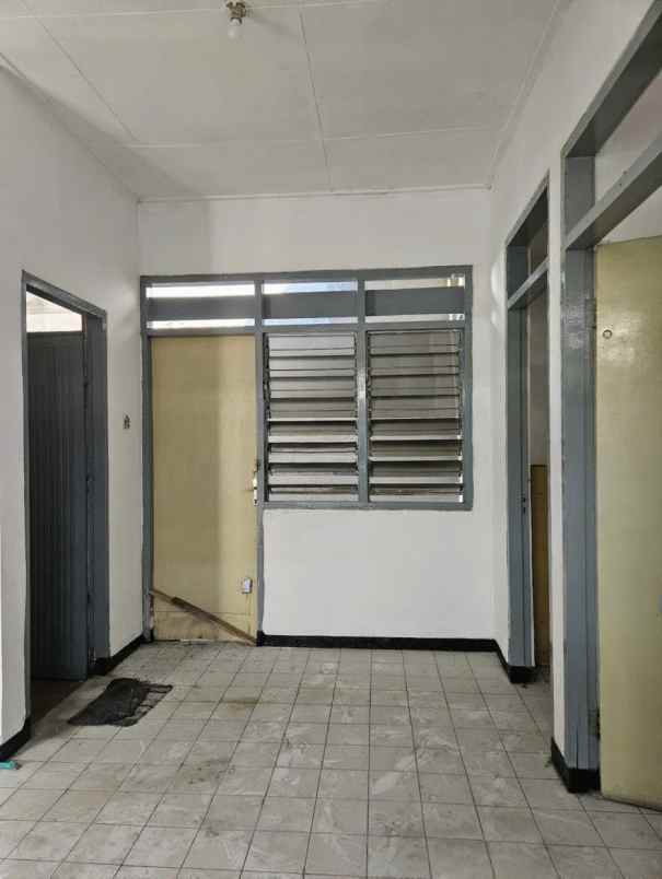 dijual rumah permai waru