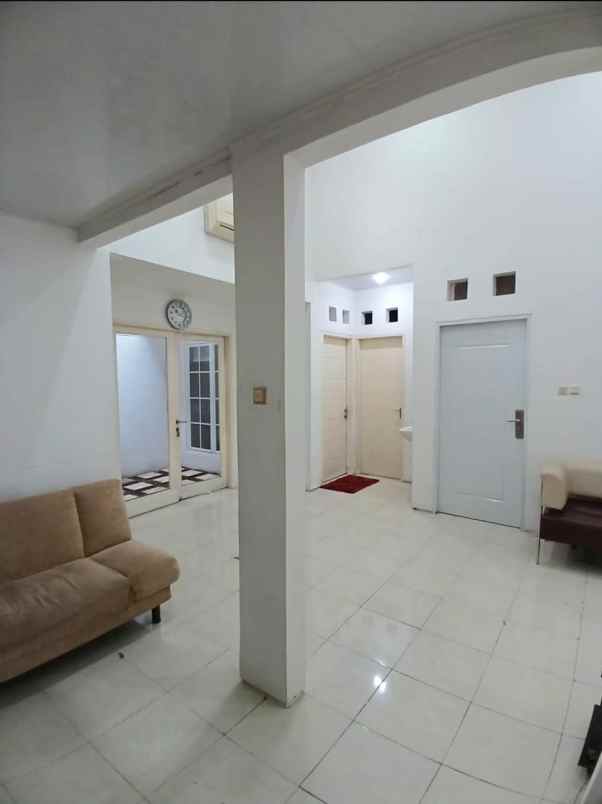 dijual rumah permata bintaro