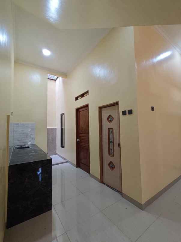 dijual rumah permata hijau permai kota