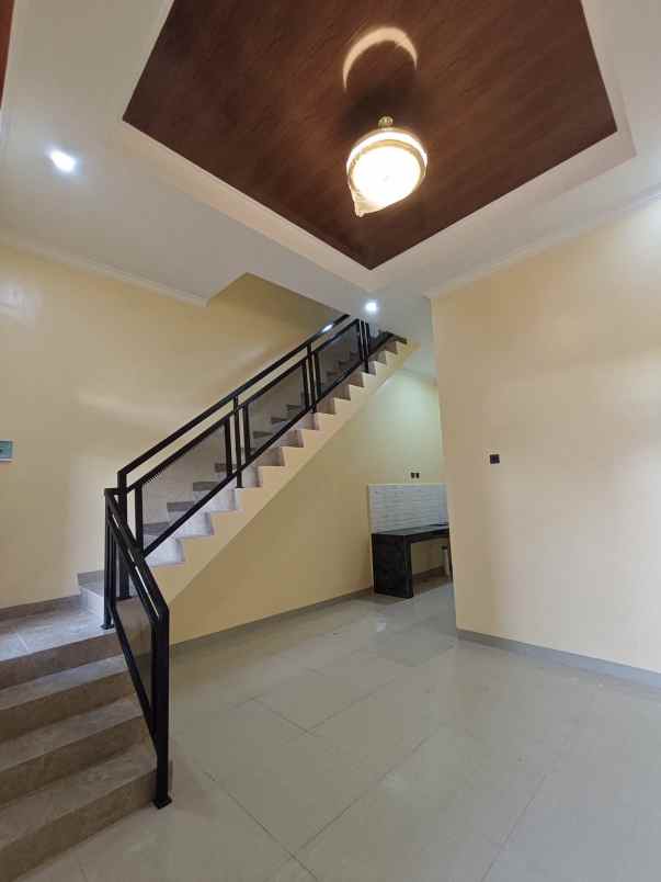 dijual rumah permata hijau permai kota