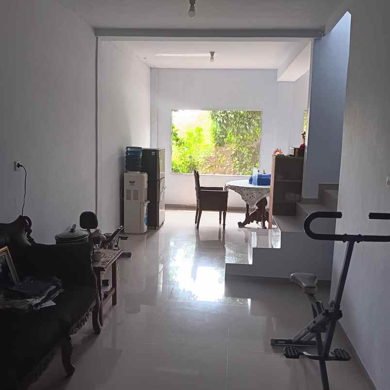 dijual rumah perum bukit rivaria