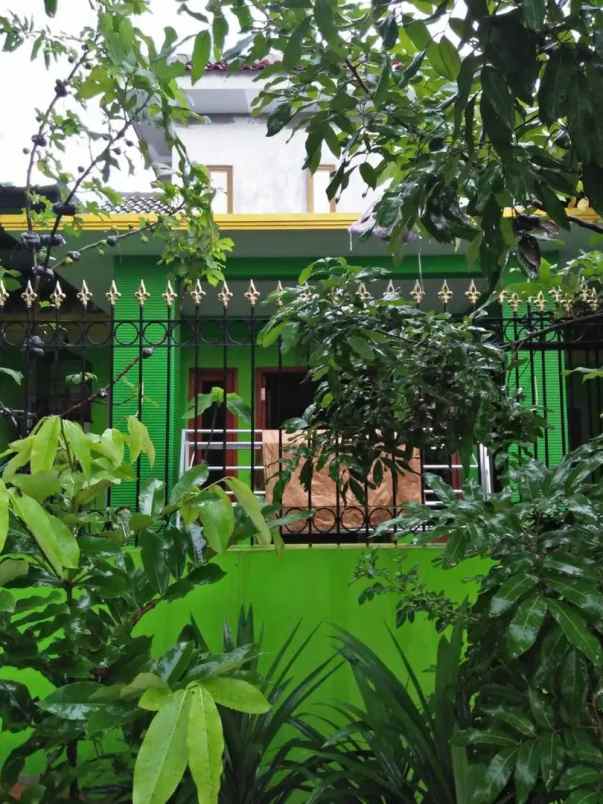 dijual rumah perum taman puspa sarirogo