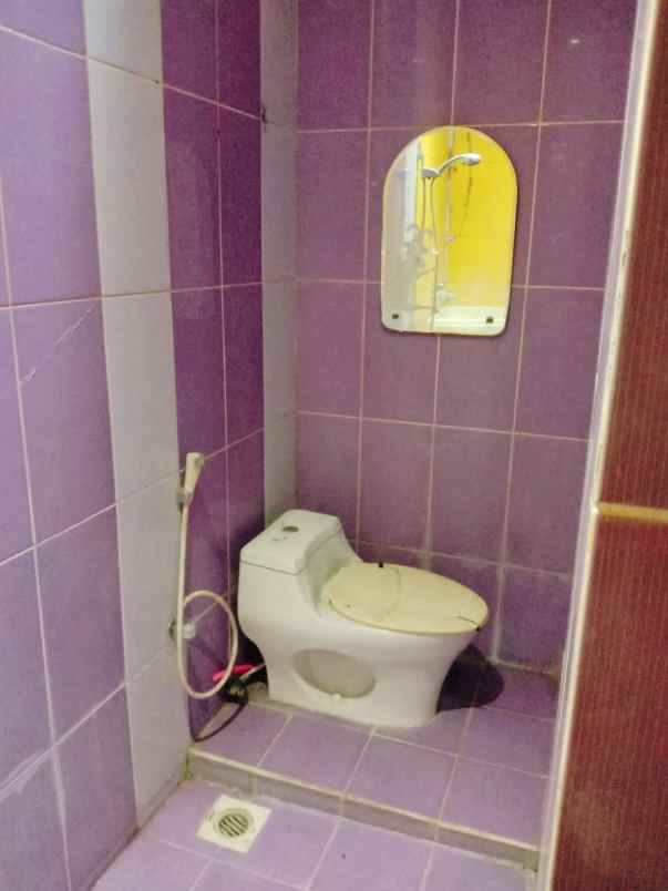 dijual rumah perum villa aster srondol