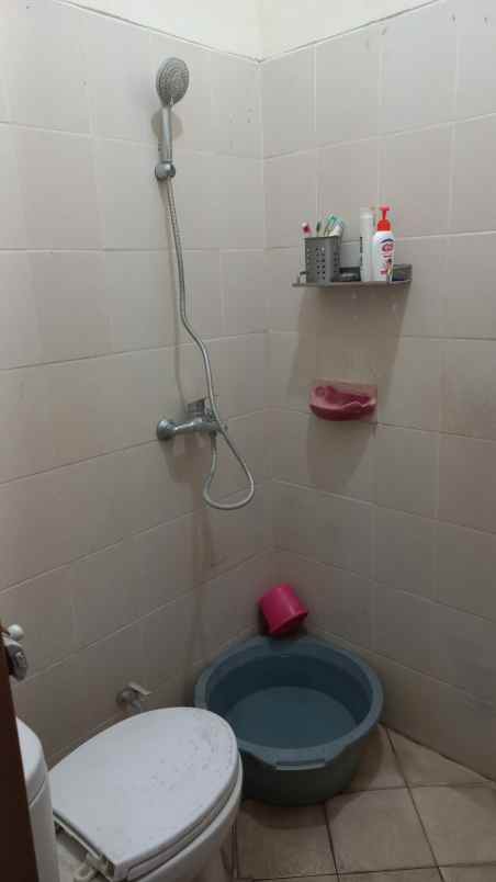 dijual rumah perumahan citra persada