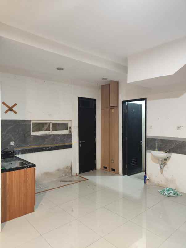 dijual rumah perumahan de casa