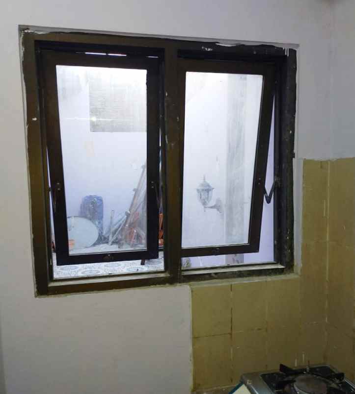 dijual rumah perumahan istana candi mas