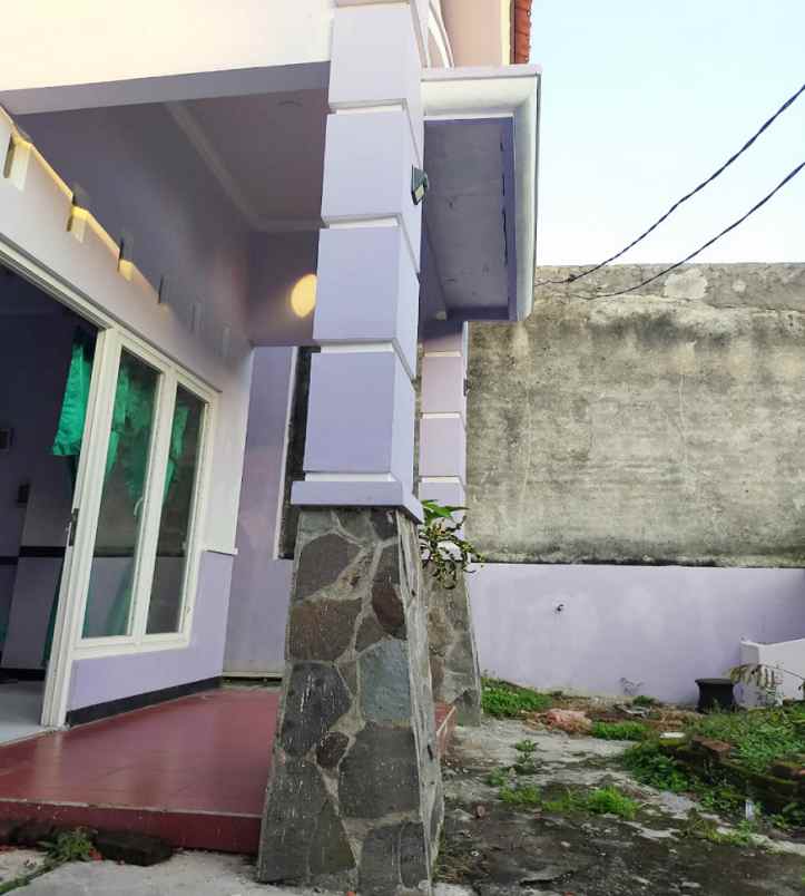 dijual rumah perumahan istana candi mas