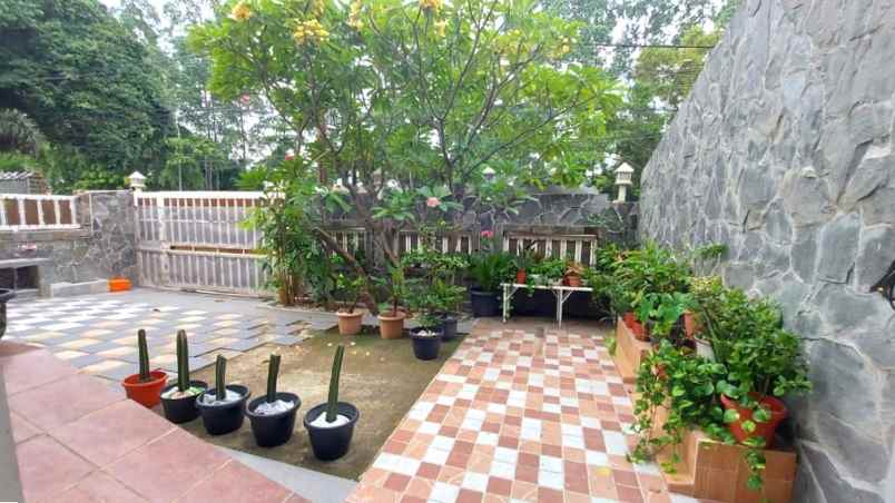 dijual rumah perumahan malaka country