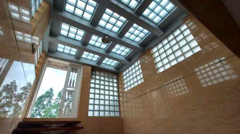 dijual rumah perumahan malaka country