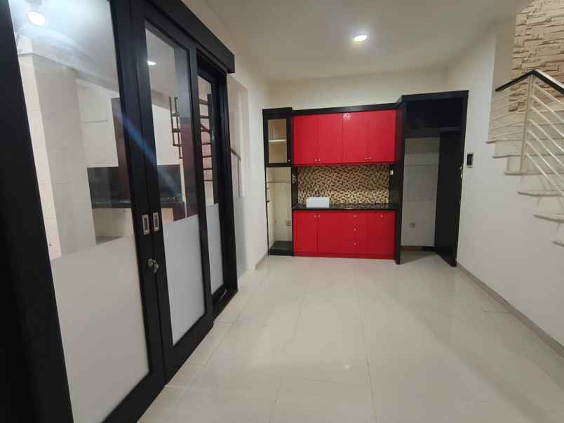 dijual rumah perumahan pantai mentari