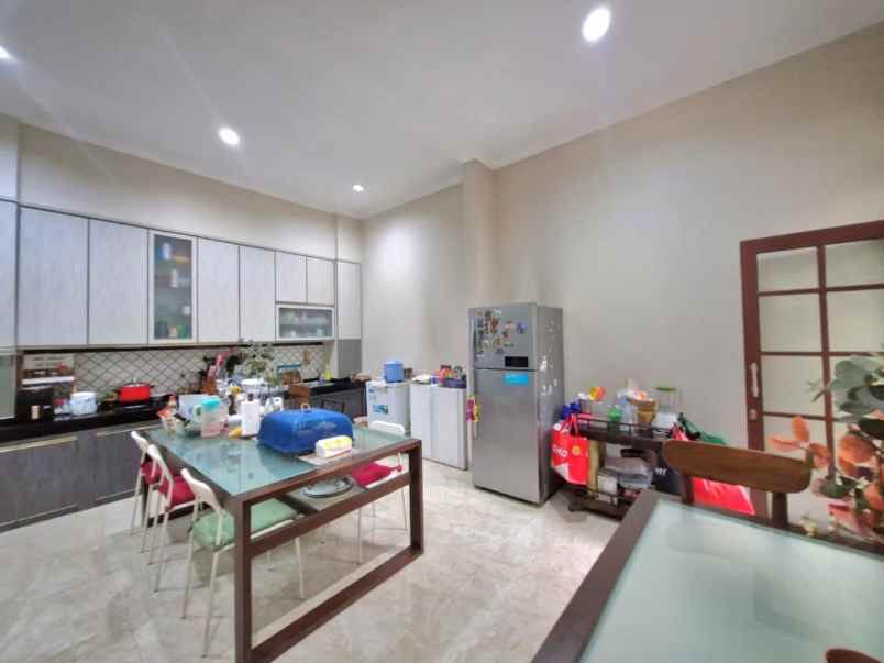 dijual rumah perumahan permata timur 1