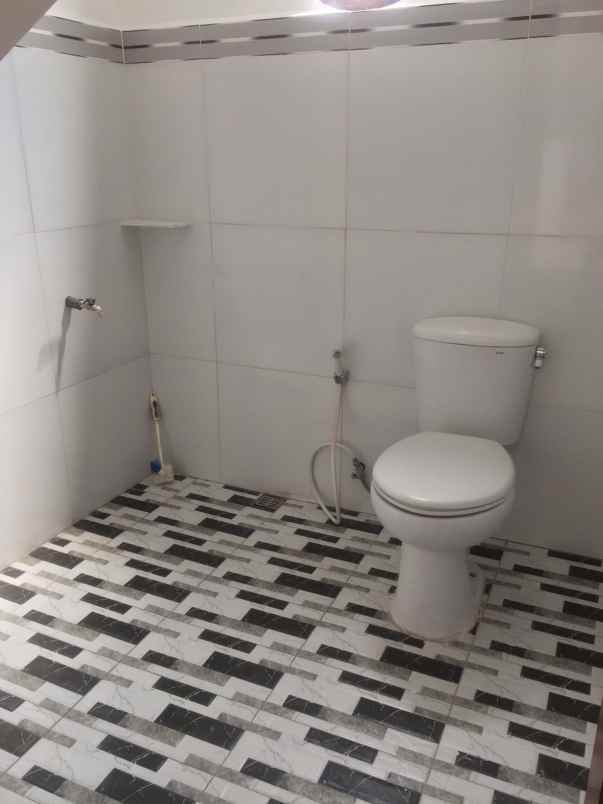 dijual rumah perumahan pesona anindya